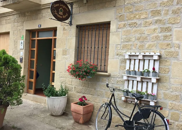 Casa Laiglesia Kır Evi Uncastillo